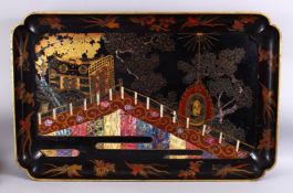 A GOOD LARGE JAPANESE MEIJI / TAISHO PERIOD INLAID LACQUER TRAY, finely inlaid with with mother of