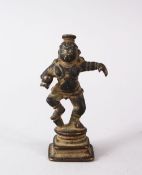 A FINE 17TH CENTURY INDIAN BRONZE FIGURE OF BABY KRISHNA, 7CM