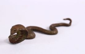 A JAPANESE BRONZE STUDY OF A SNAKE / COBRA, 14cm.