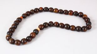 A SET OF 19TH CENTURY CHINESE QING DYNASTY RHINOCEROS / RHINO HORN ROSARY BEADS / NECKLACE,