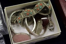 Silver bracelets to include a gate bracelet, a filigree silver jewellery set and other items.