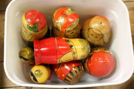A quantity of Russian dolls.