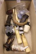 A mixed group of collectables to include a horn walking stick handle, Chinese carved figures,