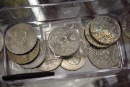 A quantity of coins.