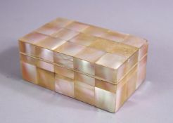 AN EARLY 20TH CENTURY MOTHER OF PEARL GOA / INDIAN BOX, 9cm wide x 5.5cm