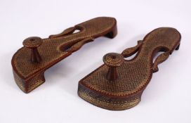 A FINE PAIR OF 19C INDIAN BRASS INLAID WOODEN SANDALS, inlaid with brass, with fish decoration, 25.