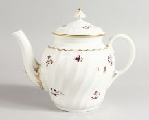 A LATE 18TH CENTURY WORCESTER FLIGHT PERIOD SWIRL MOULDED TEAPOT AND COVER with puce flowers.