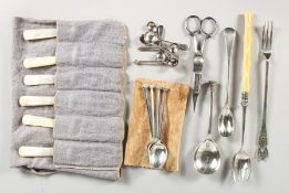A SET OF SIX TEASPOONS. Sheffield 1958, six salt spoons, a seal top spoon and other cutlery.