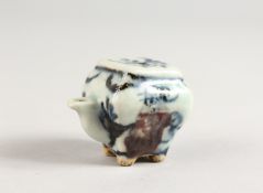 A SMALL CHINESE BLUE AND WHITE WATER DROPPER. 1.5ins.