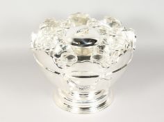 A PLATED CAVIAR SET, comprising a large pedestal bowl, central caviar bowl and cover with eight