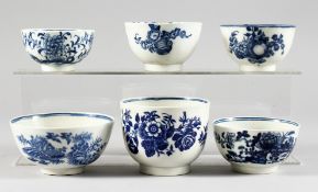 SIX VARIOUS CAUGHLEY AND WORCESTER BLUE AND WHITE BOWLS.