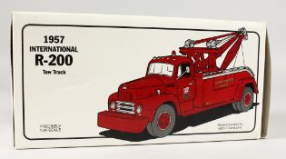FIRST GEAR 1957 INTERNATIONL R200 TOW TRUCK PHILLIPS PETROLEUM. RRP £55