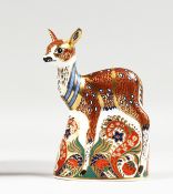 A ROYAL CROWN DERBY COLLECTOR'S GUILD FAWN PAPERWEIGHT, boxed, gold stopper.