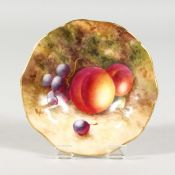 A ROYAL WORCESTER SMALL PEDESTAL DISH painted with fruit by Robert, signed, date code 1940.