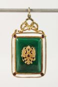 A RUSSIAN SILVER AND MALACHITE PENDANT.