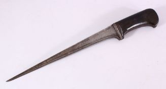 A FINE 18TH / 19TH CENTURY LARGE INDIAN WATERED STEEL DAGGER, with a carved wooden handle, 45cm