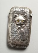 A SILVER CAT IN A BASKET VESTA CASE.