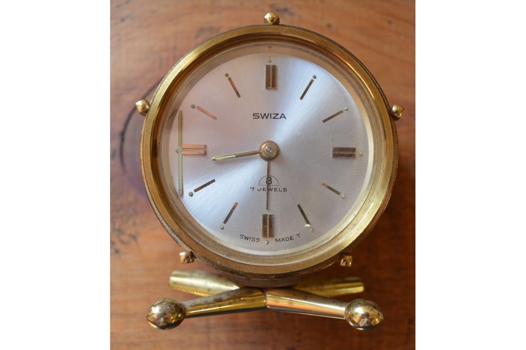 Wooden pulley, LNER coat hooks, Swiza clock (hand detached) & Samsung camera - Image 2 of 2