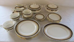 Paragon 'Stirling' part dinner service