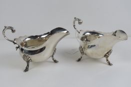 A pair of fine silver plated sauce boats by Walker & Hall Sheffield,