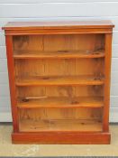 A 20th century mahogany three shelf bookcase, 86cm wide.