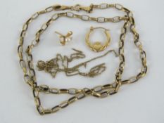 A 9ct gold chain, clasp slightly a/f, hallmarked 375, 46cm in length, 3.1g.