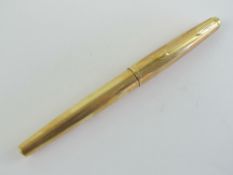 A Parker fountain pen having 14ct gold nib, 12ct rolled gold case and lid.