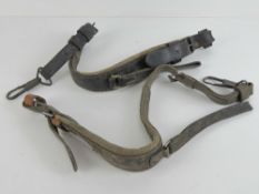 A set of MG42 Laffete padded straps.