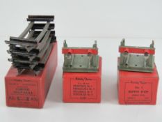 A Hornby 0 gauge box, half dozen curved