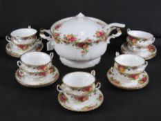 Royal Albert Old Country Roses; a lidded soup tureen with associated ladle,