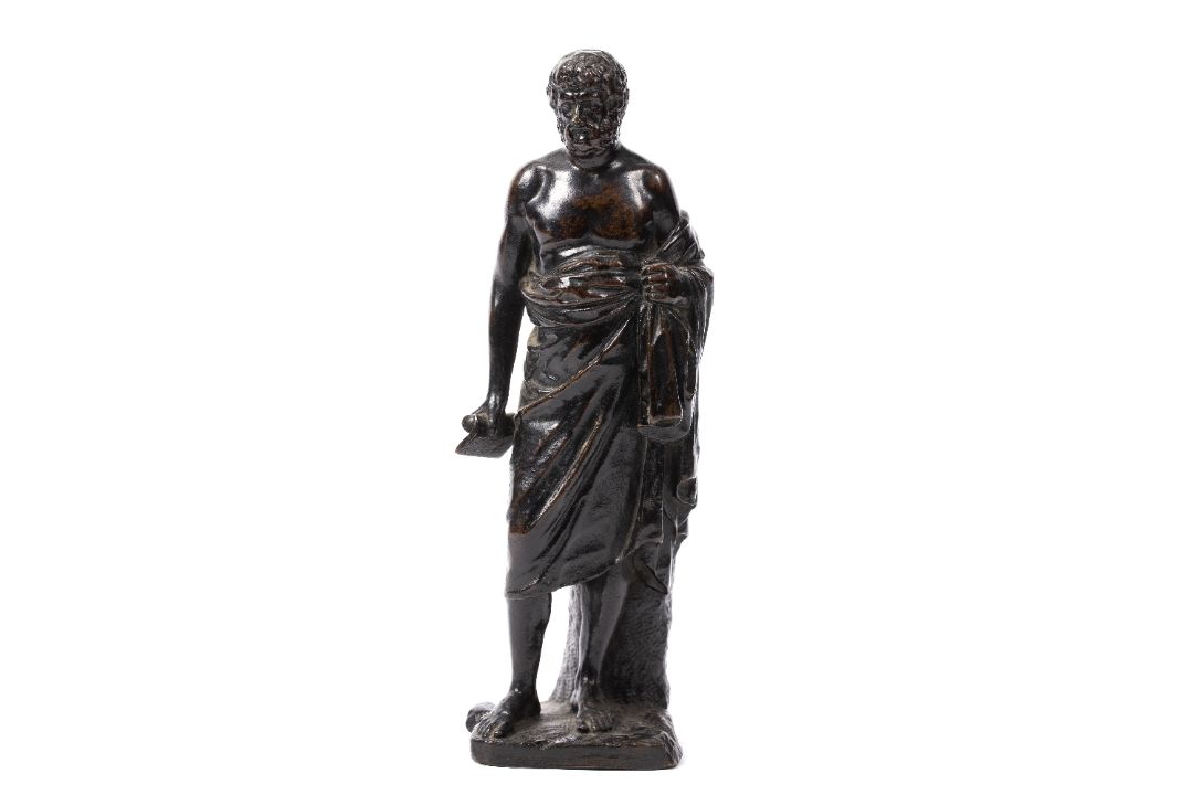 Continental bronze figure of a Roman 19th Century, holding a document in one hand, the other resting - Image 1 of 3