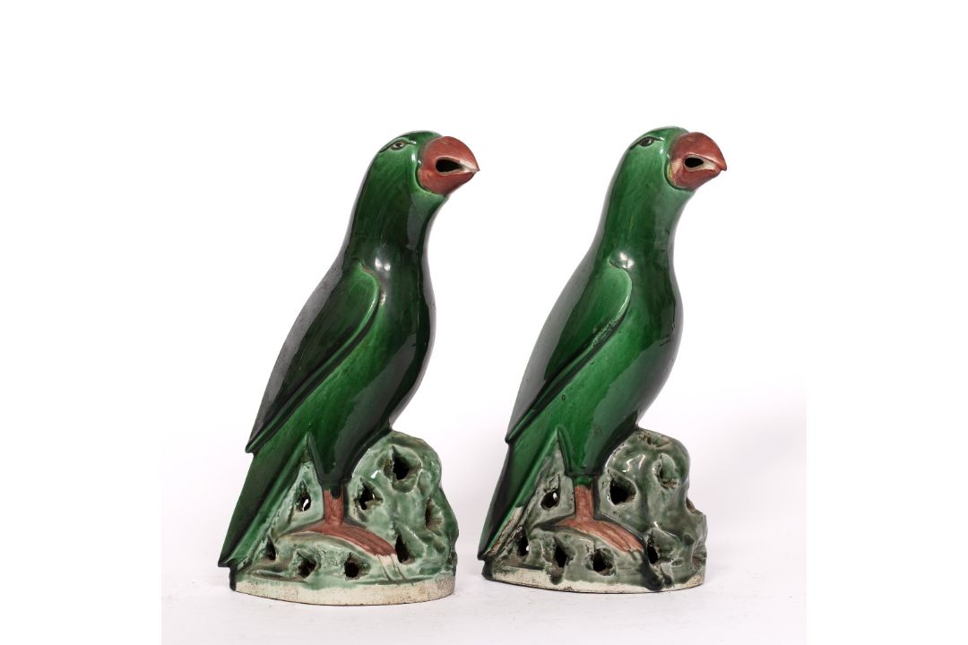 Pair of porcelain models of green glazed parrots Chinese, 19th Century Kangxi-style with black eyes, - Image 3 of 5