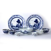 Pair of blue and white porcelain plates Chinese, early 19th Century each painted in the 'buffalo'