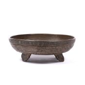 Bronze cover for an archaistic tripod vessel Chinese, Qianlong period (1736-1795) 22cm across