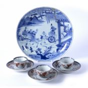 Three export miniature tea bowls and saucers Chinese, early 19th Century painted in the Imari