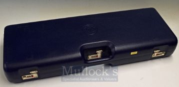 P Beretta Gun Case – Hard case to fit up to 30” barrels and 20” stock, with soft padded interior