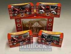 Texaco Advertising Vehicles and Garage Set: 1.32 Scale American style garage with 4 different 1940