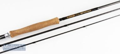 Very good G.R Loomis GLX-Distance trout fly rod – 10ft 2pc carbon - line 7# - very lightly soiled