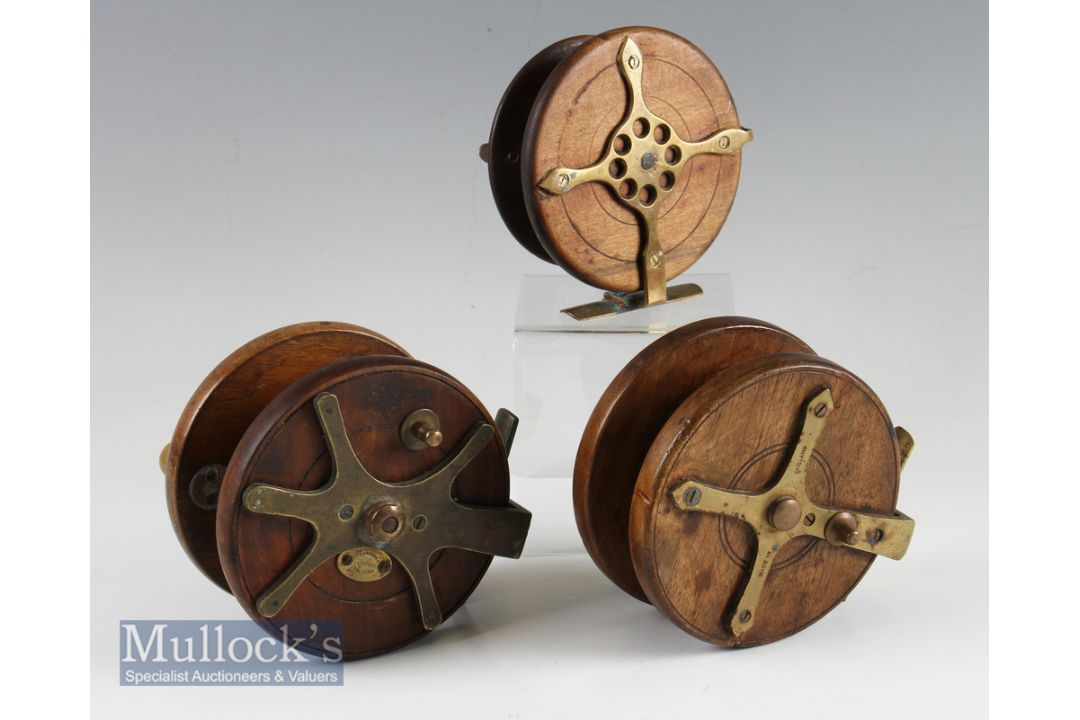 Interesting Collection of Large Nottingham Wooden Brass Frog Back, and other decorative star backs - Image 2 of 2