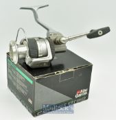 ABU Garcia Suverän S4000M spinning reel 5:2:1 gear ratio^ folding handle^ full bail^ centre drag^