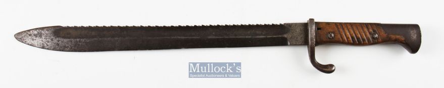 WW1 German Gottlieb Hammesfahr Solingen Sawback Bayonet bears maker mark to blade, no scabbard,