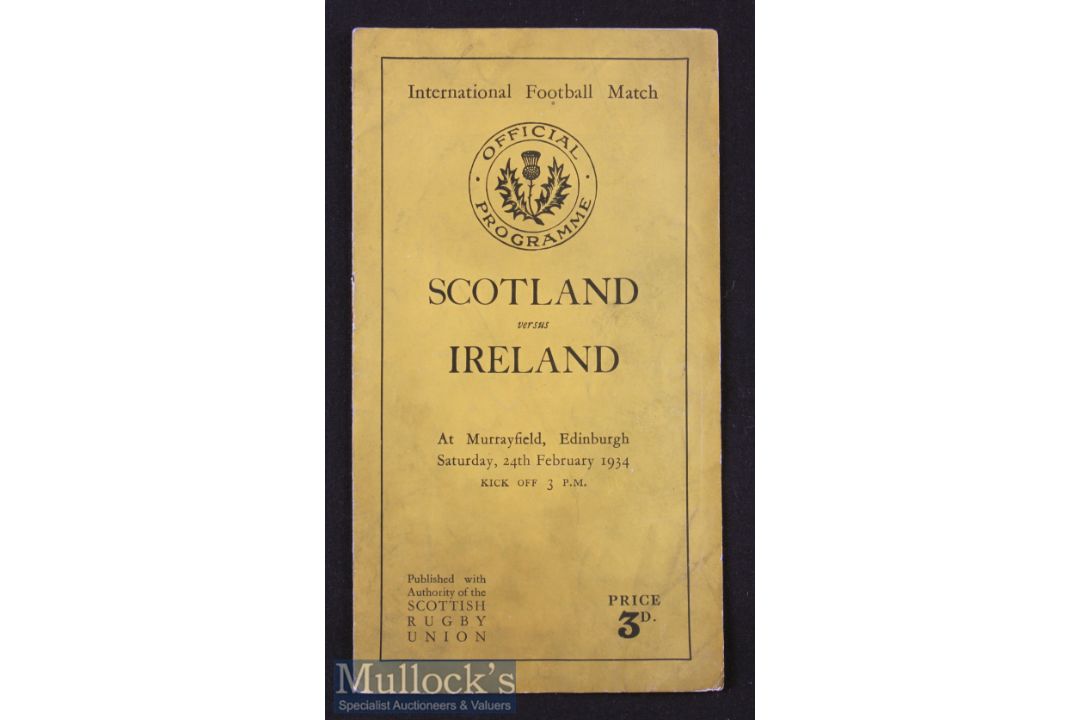 1934 Scotland v Ireland Rugby Programme: Some wear and rubbing to the highly traditional slim 8pp