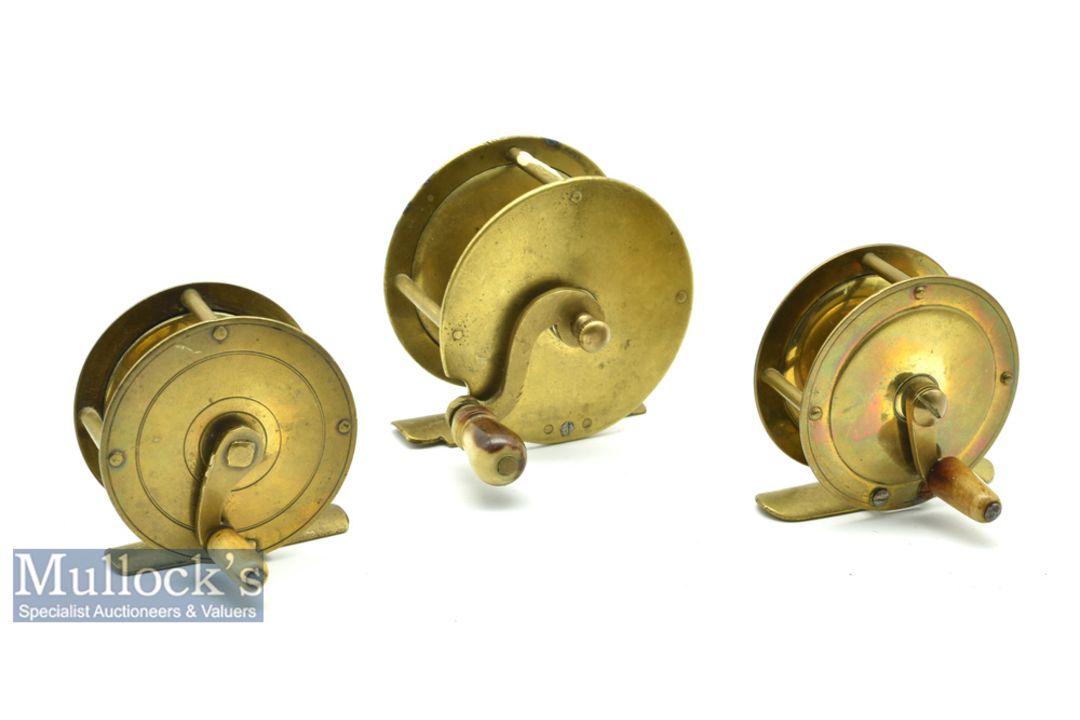 3x Various All Brass crank wind reels includes 2 3/4” with a filed foot, plus 2x 2 ¼” reels all with - Image 1 of 2