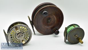 Good “The Sun” Nottingham Wooden brass star back trolling reel – 5” dia with rear brass drum