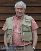 Orvis USA Lightweight Fishing Waistcoat – with 17 various pockets both inside and outside - size M