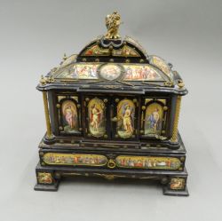 Antiques, Interiors and Collectables