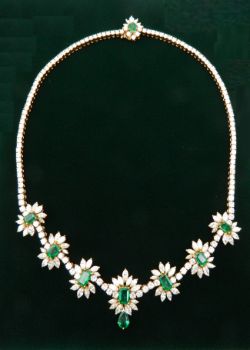 Antiques, Interiors and Collectables