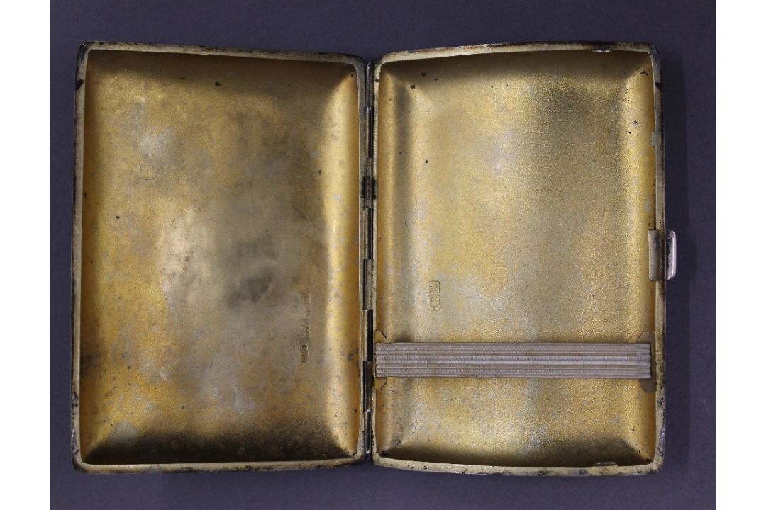 A silver cigar case. 12 cm high. 4.7 troy ounces. - Image 4 of 6