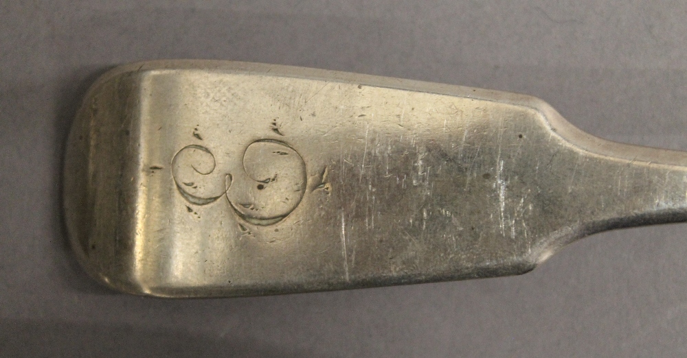 Two Georgian silver basting spoons. Each 30.5 cm long. 9.2 troy ounces. - Image 2 of 5