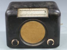 Bush 1950s type DAC 90 long wave/medium wave wireless set in Bakelite case